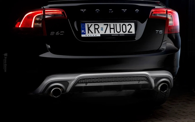 Volvo S60 cena 79900 przebieg: 159000, rok produkcji 2018 z Kraków małe 407